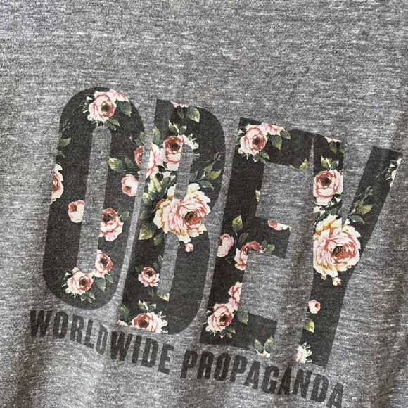 Grey OBEY T-Shirt - Picture 2 of 2